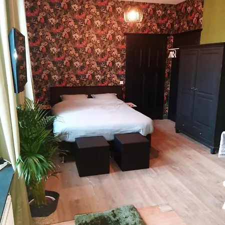 Lambic Bed & Breakfast 3*